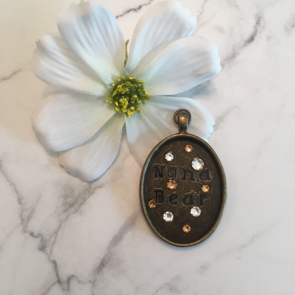 Boutique • Nana Bear Charm for necklace